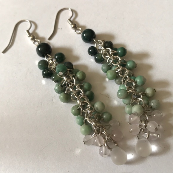 Beautiful earring - Picture 2 of 2